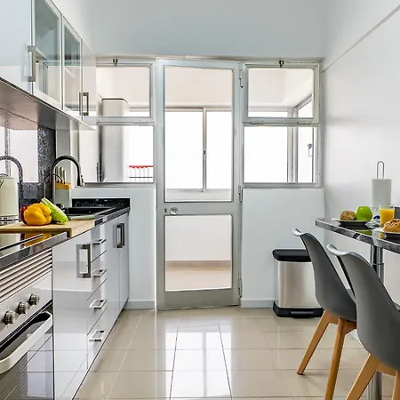 Residential Camacho, By Op *