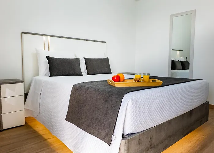 Residential Camacho, By Op