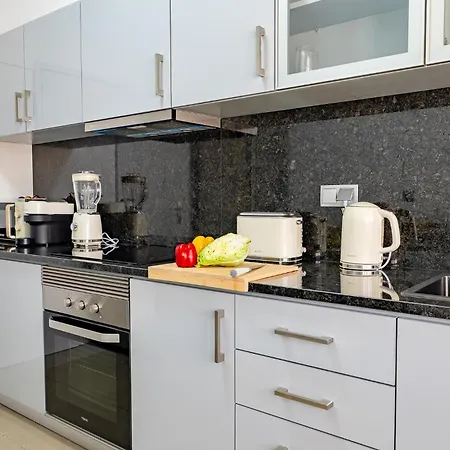 Residential Camacho, By Op Apartamento *