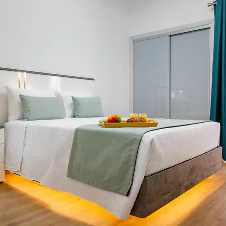 Residential Camacho, By Op Apartamento *